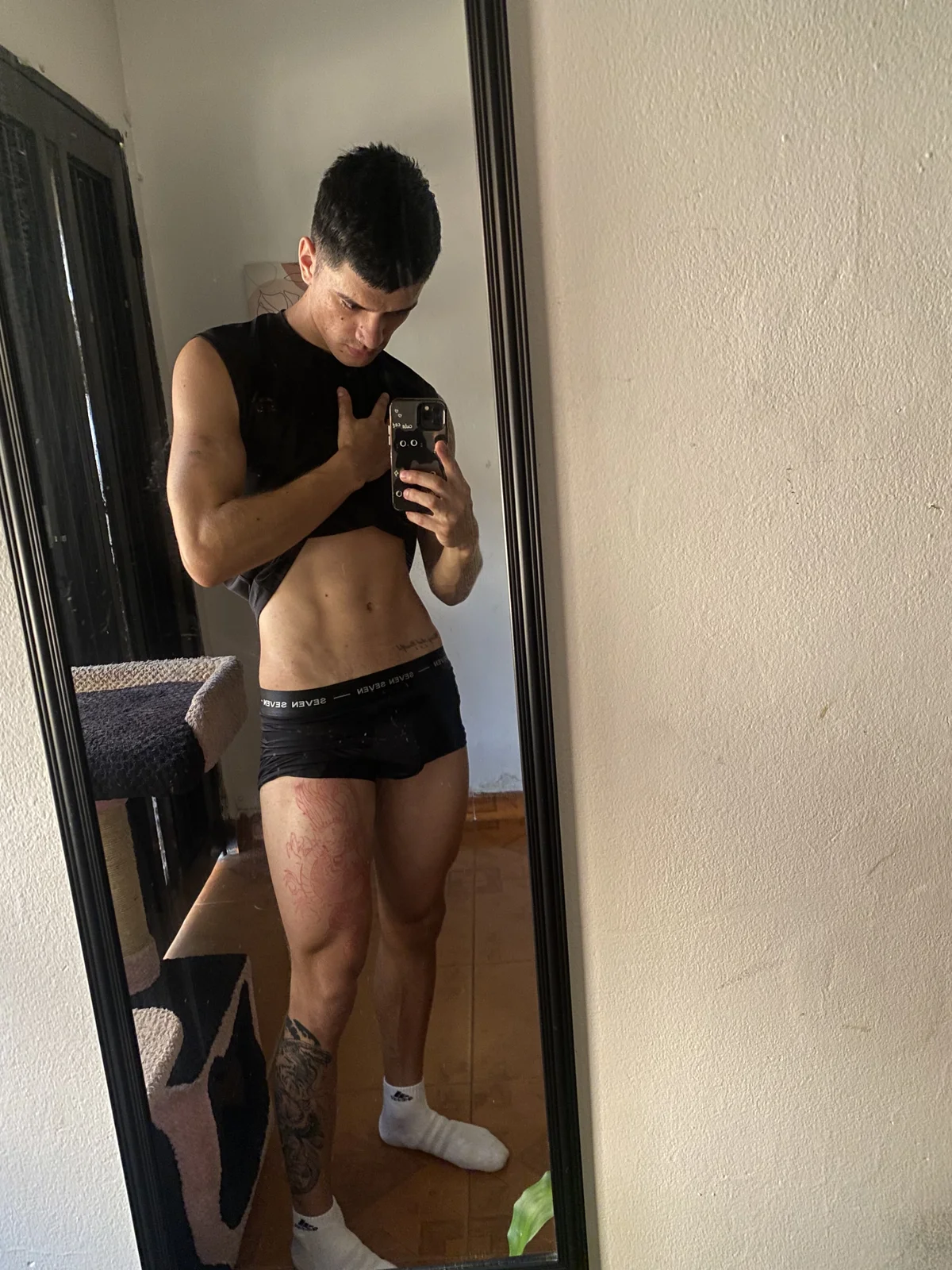 Ảnh Thịnh Hành của LeoTease 5464
