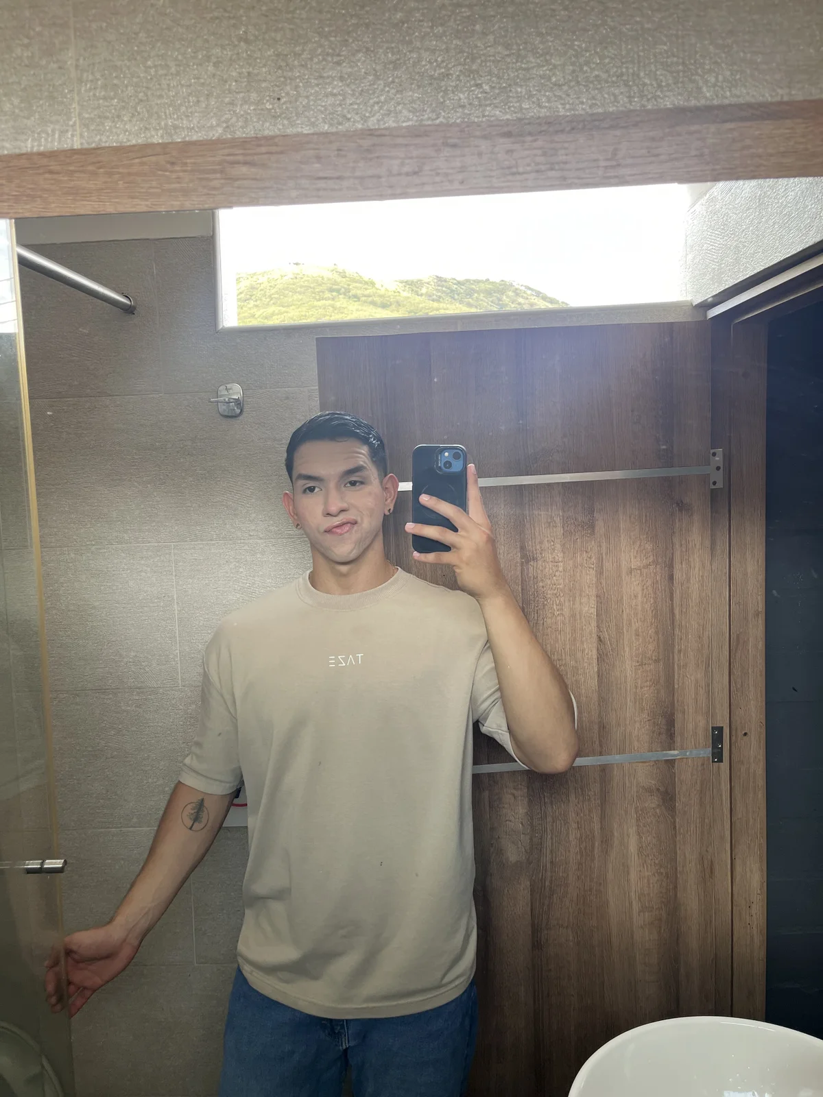 zanedawson_ immagine di tendenza 3473