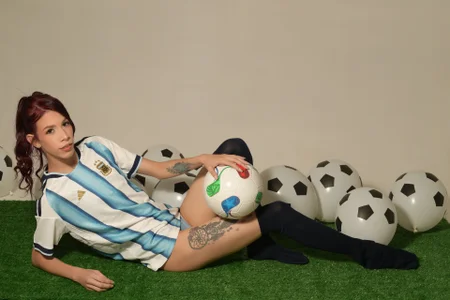 VaaleeryMoon Your Best Signing Pic 5