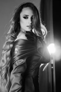 Dana__Whitttte Public Pic 8