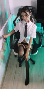 BrianaJhons19 🌒Office🌘 Hình 4