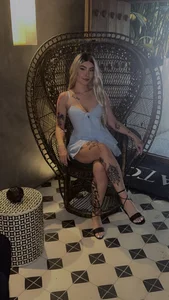 alesziarose_ Public Foto 6