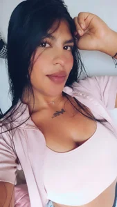 mia_colins_r Public Foto 2