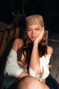 Giselle_royy on the beach Immagine 