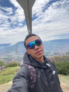 marc_ginale Hiking in the mountains Pic 6