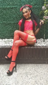 Scarlett_Hot5 Red Kisses Foto 7