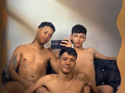 MaelSebasAndRobert1 Who else is joining us? Immagine  6