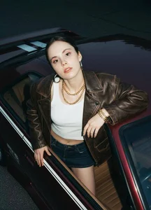 CrystaLeah Public зображення 7