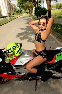 "Dangerously addictive." de mystic_nova_  8 Imagens