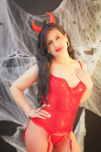 Spooky Season👻 de cristina_connor  9 Imagens