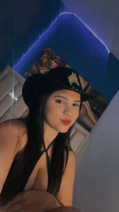 Public de Elsalombardi_  2 photos