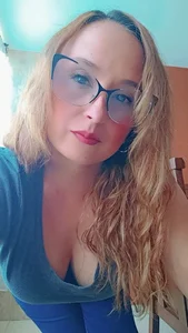 olivia_willdAbout Me图片 2