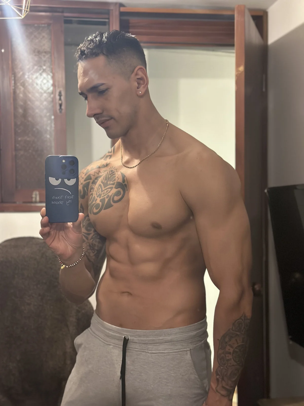 Joylopez_fit  96. kiemelt képe