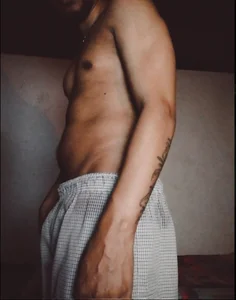 MulattoAkanni Public Immagine  4