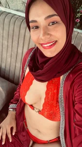 ShanaJamil Honey come with me, let's have a great day 🥵 รูป  2