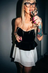 SexyMilfMichelle60 Public Foto 3