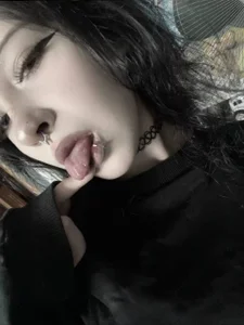 Sirena_Skyies Public Pic 6