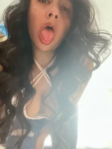 Bamby08Mmm mi boca te nesecita 😜😝💦🍭🌸👄👄👄👄👄 Bild 4