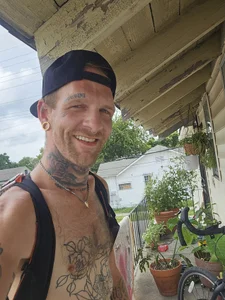 TattoosNTucky Public slika
