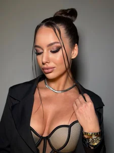 QueenGelik Public 사진