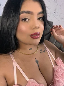 🩷 de BrhianaWilliams  4 Imagens