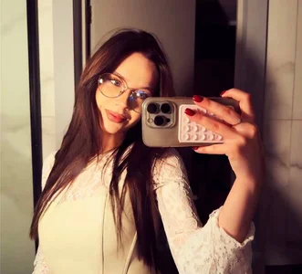 DebraSchneider Sometimes I'm a little bad girl Pic