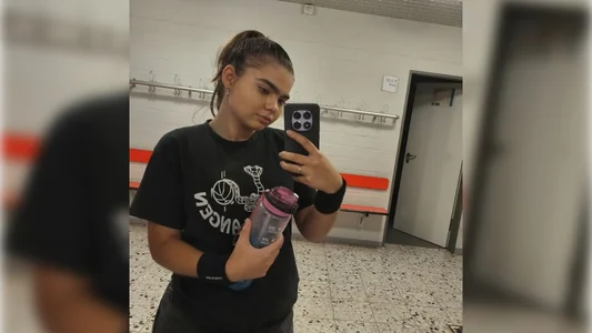 Mona_Slearys Public Pic 2