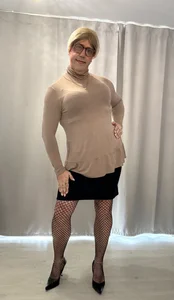 Erika_trav07 Tenue jupe Pic 2