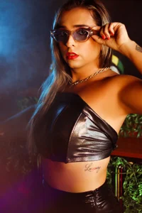 SARAMISHA because black is better Foto 6