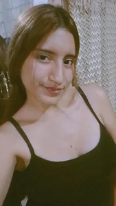 Roxanachw's 3 Sex Photo 1