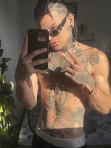 hot_man05 sunny day☀️ slika 5