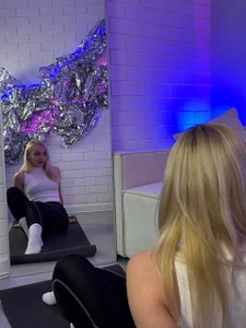 CarolMoor Public  2. fénykép