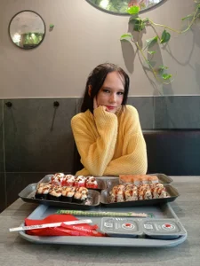 Sweet girl de LeanZealand  2 Imagens