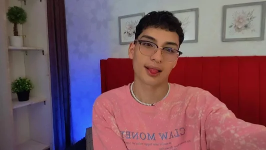 Wall_ee- jul Poză 4