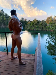 Tom_Heaton paradise Pic