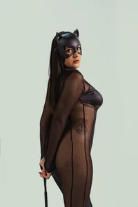 saraycollinsのcollins mischievousの 2枚の写真