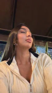 LilyGarcia Public Pic 4