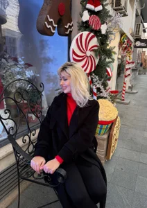 AdelineKingのX-mas VIBE 🎅🏼💋💗の枚の写真