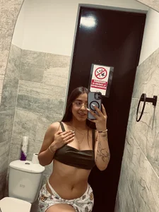 scarlett_rose_1 Helloooo Pic 3