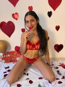 KateSkinny: Happy Valentine's Day 💖🍓🎇 ( 4 фото)