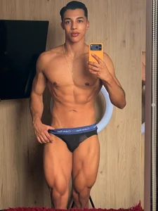 Troye_Williams ✌️ Immagine  2