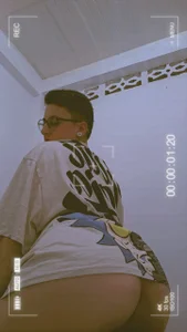 connie58のMy ass tempts you?の 4枚の写真