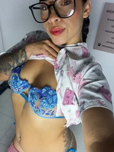 Im very naughty veterinarian de Layla_Revers  2 Imagens