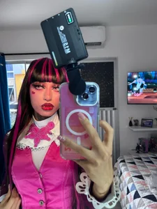 Elodieth_007 Draculaura mode🧛‍♀️🖤 Pic