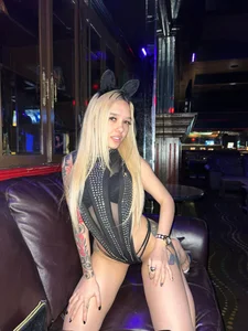 Just Me de kimberlyReyes_  8 Imagens