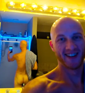 ShaneBradyChs Public 사진 5