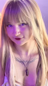 _Charlotte_Collins_Public图片 7