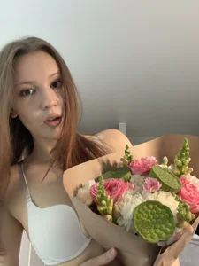 AdrianaChrisShow Public зображення 7