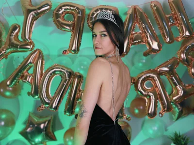 Alice__grace happy bday girl Pic 5