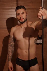 dominic_de_luca kullanıcısının new⚡ albümü -  5 fotoğraf